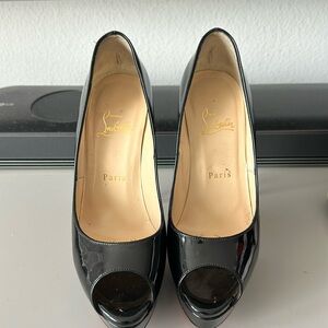 Christian louboutin pumps